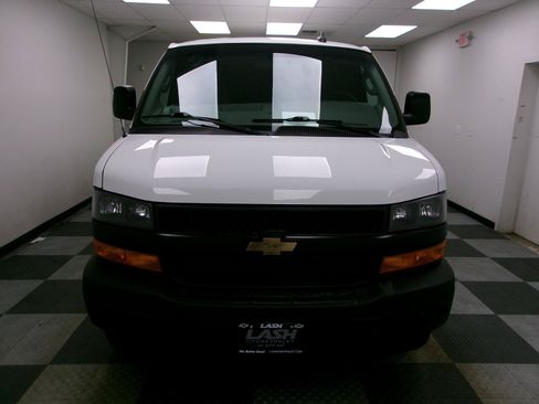 Used 2024 Chevrolet Express 3500 Extended w/ Driver Convenience Package RWD image 15