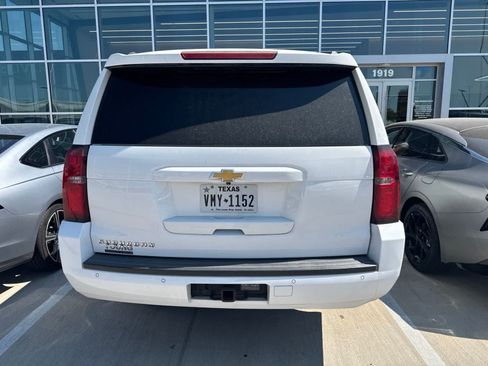 Used 2020 Chevrolet Suburban LT RWD image 5