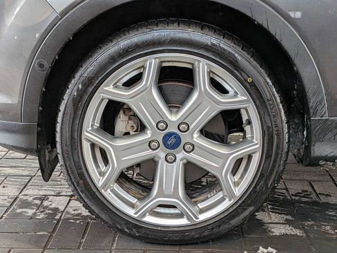 Used 2019 Ford Escape Titanium image 13