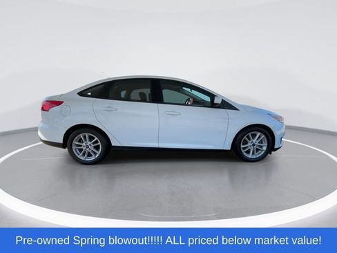 Used 2018 Ford Focus SE FWD image 9