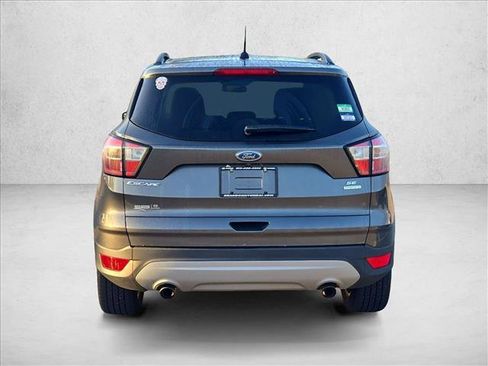 Used 2018 Ford Escape SE FWD image 6