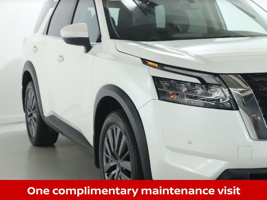 Used 2023 Nissan Pathfinder SL w/ SL Premium Package AWD/4WD image 10