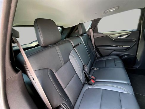Used 2021 Chevrolet Blazer LT FWD image 25