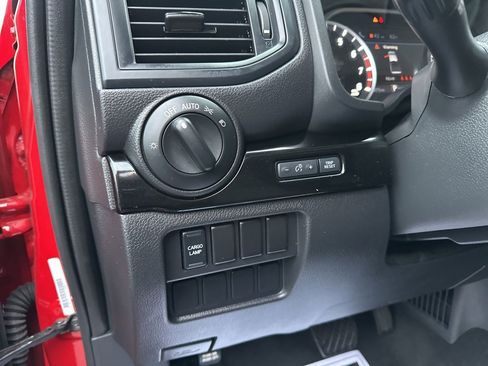 Used 2024 Nissan Titan SV w/ Accessory Utility Package image 29