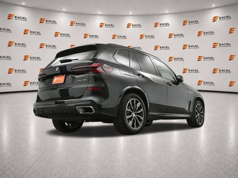 Used 2024 BMW X5 xDrive40i w/ M Sport Package AWD/4WD image 54