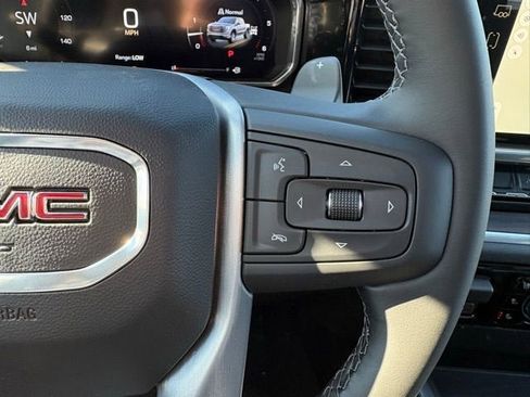 New 2026 GMC Sierra 1500 SLT image 24