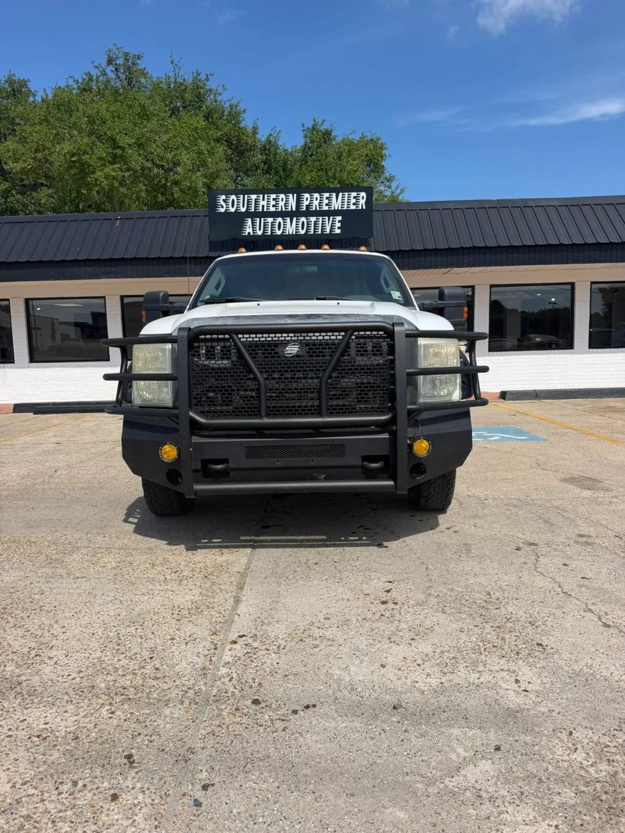 Used 2011 Ford F350 XL w/ PWR Equipment Group AWD/4WD image 2