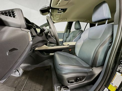 Used 2024 Lexus RZ 450e Premium w/ Accessory Package (Z1) image 22