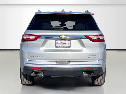 Used 2020 Chevrolet Traverse Premier image 6