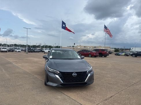 Certified 2024 Nissan Sentra S FWD image 4