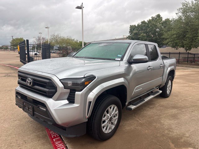 Used 2025 Toyota Tacoma SR5 RWD image 1