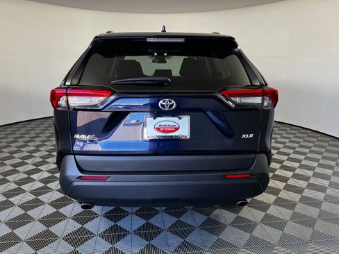 Used 2024 Toyota RAV4 XLE image 6