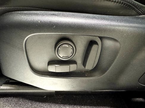 Used 2019 Land Rover Range Rover Sport HSE image 24