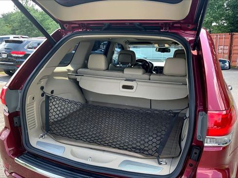 Used 2014 Jeep Grand Cherokee Overland RWD image 32