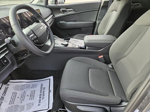 New 2026 Kia Sportage LX image 7