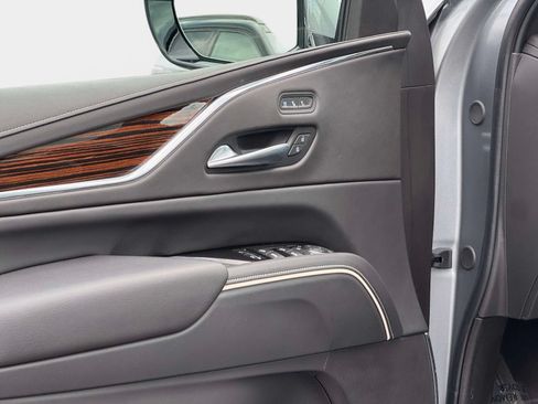 Certified 2024 Cadillac Escalade Premium Luxury AWD/4WD image 20