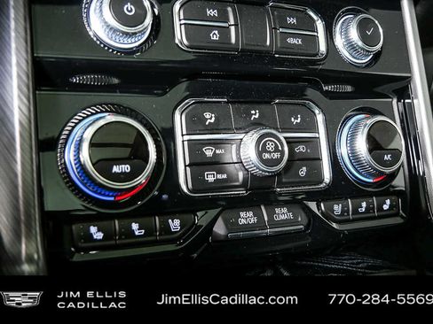 Used 2023 GMC Yukon XL Denali w/ Denali Reserve Package image 30