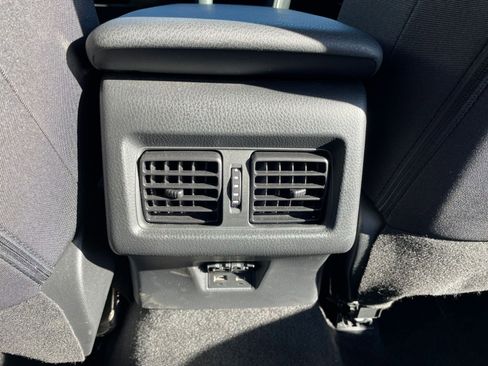 Used 2025 Toyota Camry LE image 23