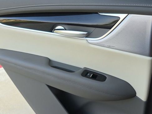 New 2025 Cadillac XT6 Premium Luxury w/ Technology Package image 18