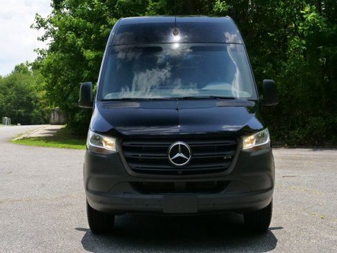 Used 2022 Mercedes-Benz Sprinter 2500 image 5