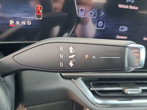 New 2026 Chevrolet Equinox EV LT image 33