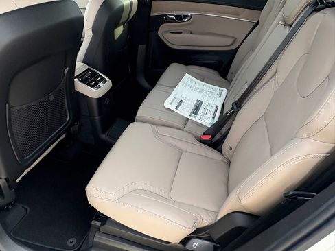 New 2026 Volvo XC90 T8 Ultra w/ Lounge Package image 22