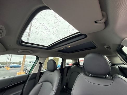 Used 2022 MINI Cooper Countryman S w/ Premium Package image 33