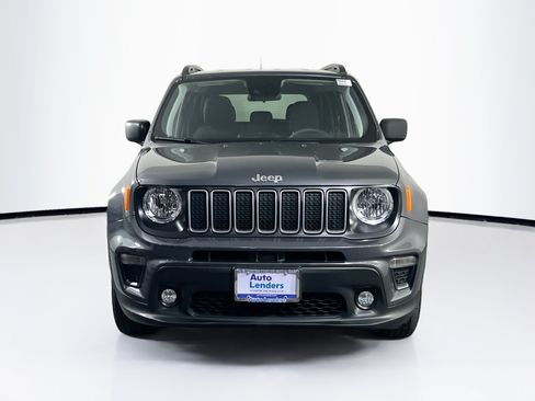 Used 2022 Jeep Renegade Latitude AWD/4WD image 2
