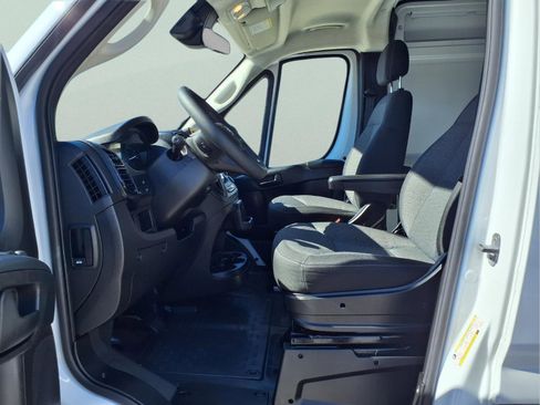 Used 2025 RAM ProMaster 1500 w/ Safety Group image 9