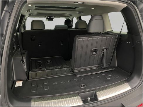 Used 2025 Hyundai Santa Fe Limited image 5