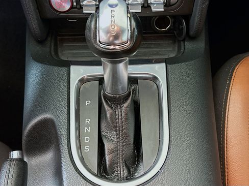 Used 2019 Ford Mustang Premium RWD image 25