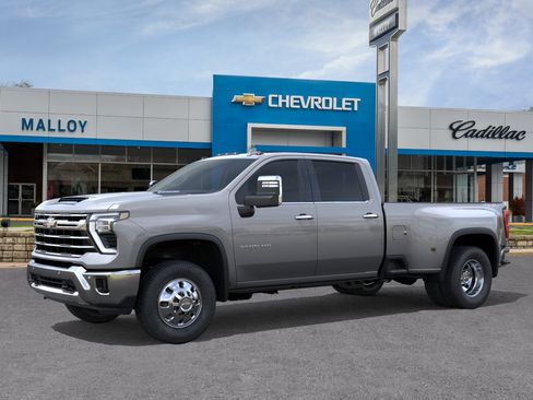 Used 2026 Chevrolet Silverado 3500 LTZ w/ LTZ Plus Package AWD/4WD image 3