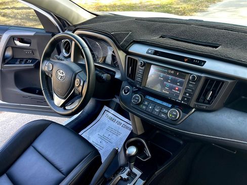 Used 2017 Toyota RAV4 Limited image 10