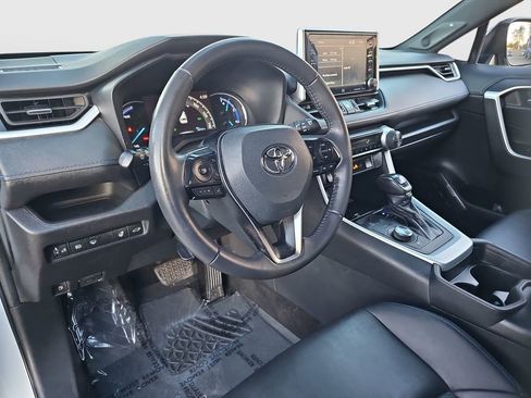 Used 2021 Toyota RAV4 XSE image 9