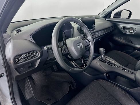 Used 2024 Honda HR-V Sport image 9