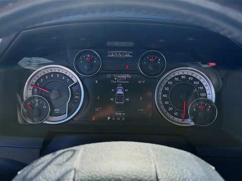 Used 2017 RAM 1500 Laramie image 12