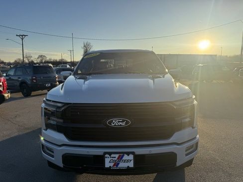 Used 2025 Ford F150 Platinum w/ FX4 Off-Road Package image 8