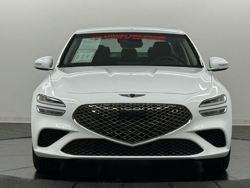 Used 2025 Genesis G70 2.5T image 3