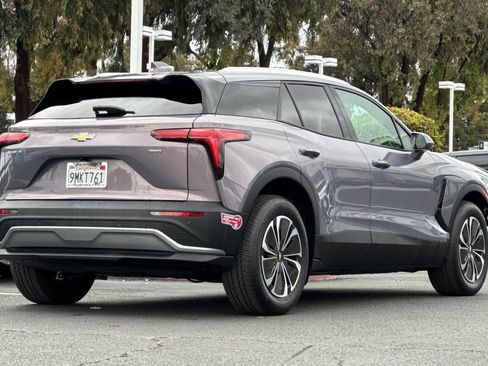 Used 2024 Chevrolet Blazer EV LT image 5