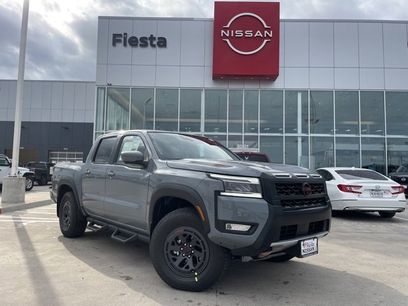 New 2025 Nissan Frontier PRO-4X w/ Pro Premium Package