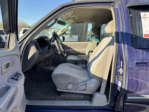 Used 2000 Toyota Tundra SR5 image 16