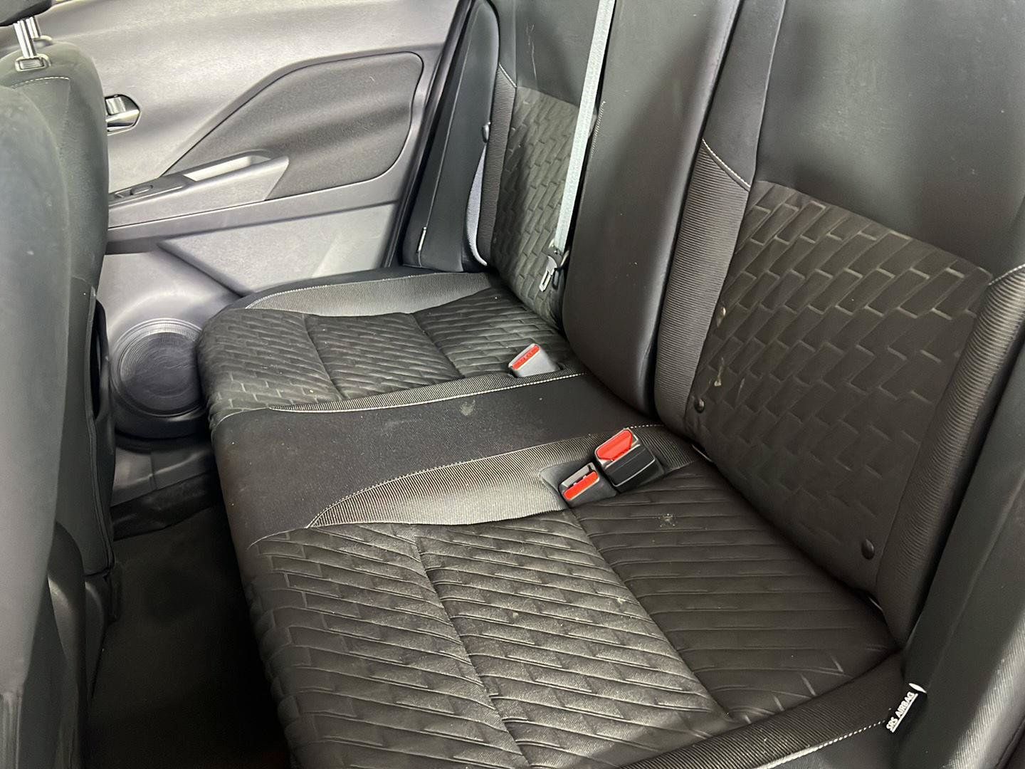 Used 2023 Nissan Kicks SV FWD image 4