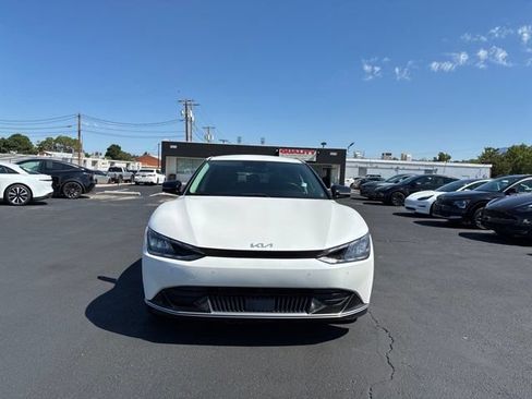 Used 2024 Kia EV6 Wind AWD/4WD image 2
