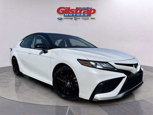 Used 2023 Toyota Camry XSE image 1
