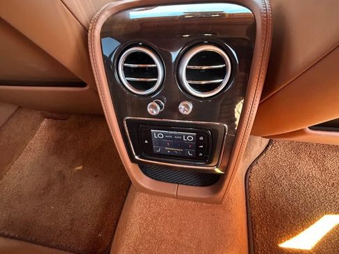 Used 2014 Bentley Flying Spur W12 AWD/4WD image 29