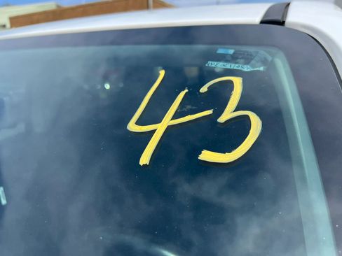 Used 2019 Chevrolet Colorado LT w/ Colorado RST Special Edition image 32