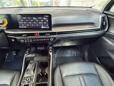 Used 2024 Kia Sorento S w/ Panoramic Sunroof Package AWD/4WD image 23