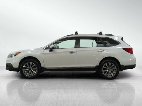 Used 2017 Subaru Outback 2.5i Touring w/ Popular Package #5A image 2