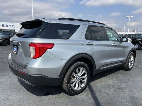 Certified 2022 Ford Explorer XLT w/ Equipment Group 202A AWD/4WD image 8