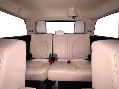 Certified 2024 Ford Expedition Limited image 37